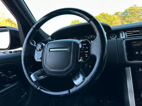 Used 2018 Land Rover Range Rover HSE image 19