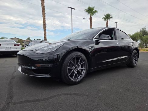 Used 2020 Tesla Model 3 Standard Range Plus RWD image 2