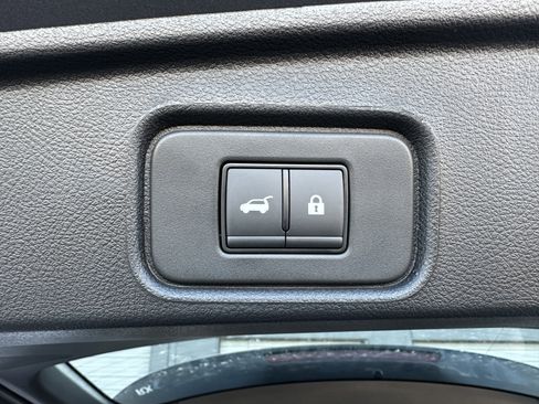 New 2026 Nissan Pathfinder Platinum image 39