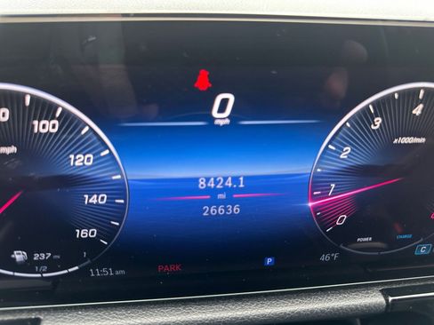 Used 2025 Mercedes-Benz GLA 250 4MATIC image 41