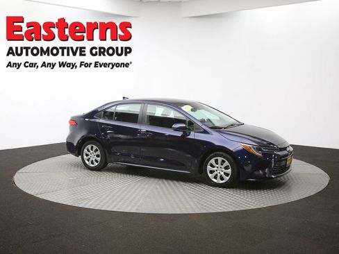 Used 2023 Toyota Corolla LE image 45