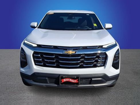 Used 2025 Chevrolet Equinox LT AWD/4WD image 2