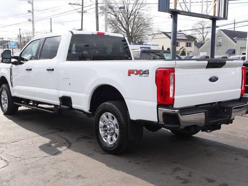 Used 2024 Ford F250 XLT w/ FX4 Off-Road Package image 2