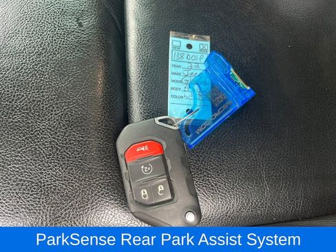 Used 2022 Jeep Gladiator Rubicon w/ Dual Top Group image 30