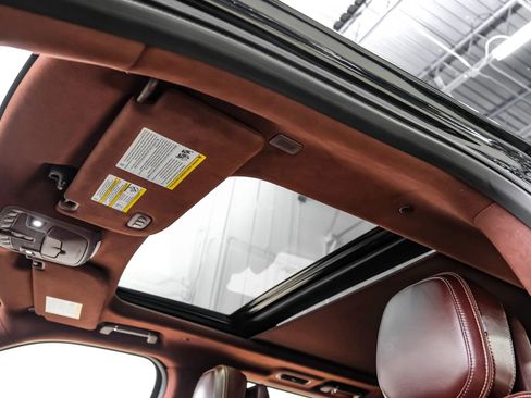 Used 2018 Lincoln Navigator Black Label w/ Cargo Package AWD/4WD image 44