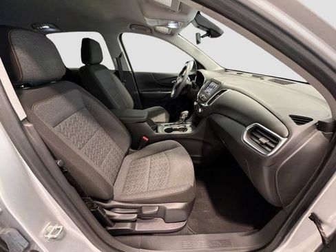 Used 2022 Chevrolet Equinox LT FWD image 23