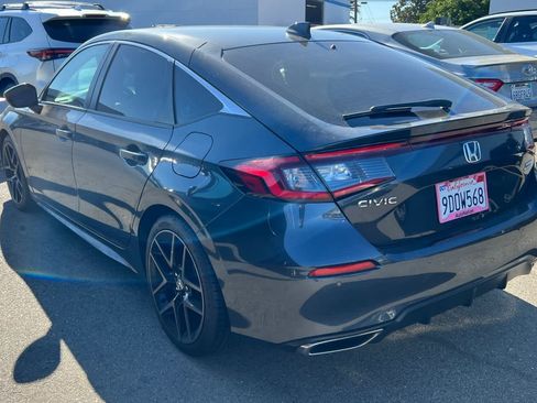 Used 2022 Honda Civic Sport Touring image 6