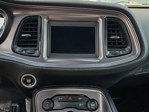 Used 2023 Dodge Challenger SXT RWD image 8