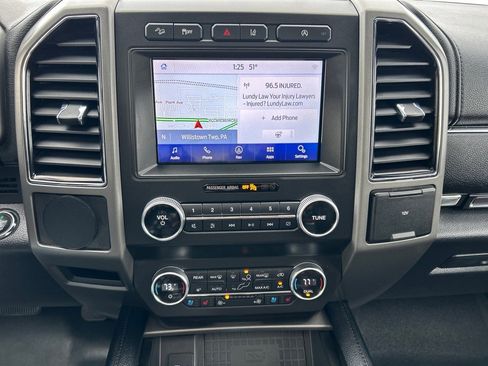 Used 2021 Ford Expedition Max XLT image 33