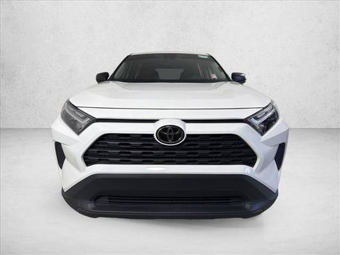 Used 2024 Toyota RAV4 LE FWD image 8