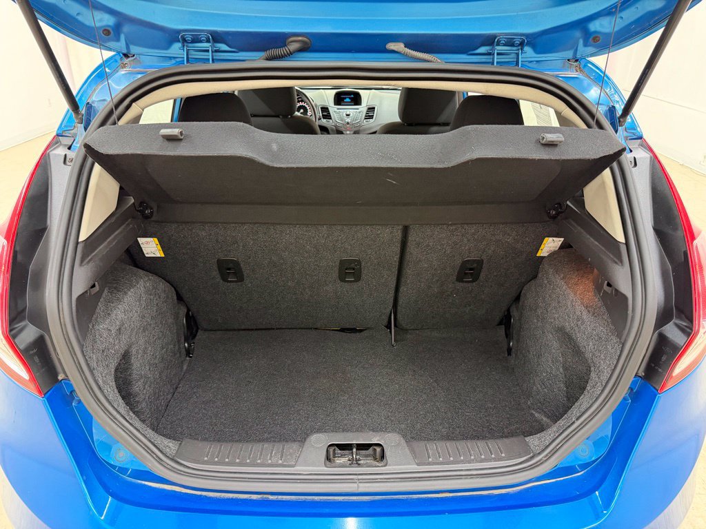 Used 2015 Ford Fiesta SE FWD image 5