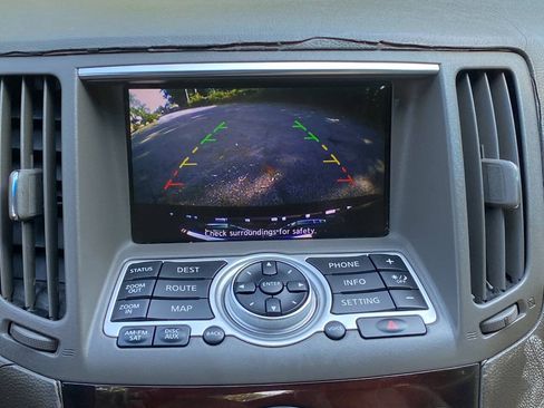 Used 2010 INFINITI G37 Convertible w/ Premium Pkg RWD image 28