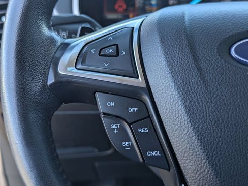 Used 2020 Ford Edge SEL AWD/4WD image 23