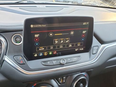 Certified 2024 Chevrolet Blazer LT w/ LPO, Floor Liner Package image 31