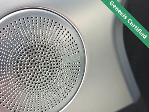 Used 2025 Genesis G70 3.3T Advanced image 17