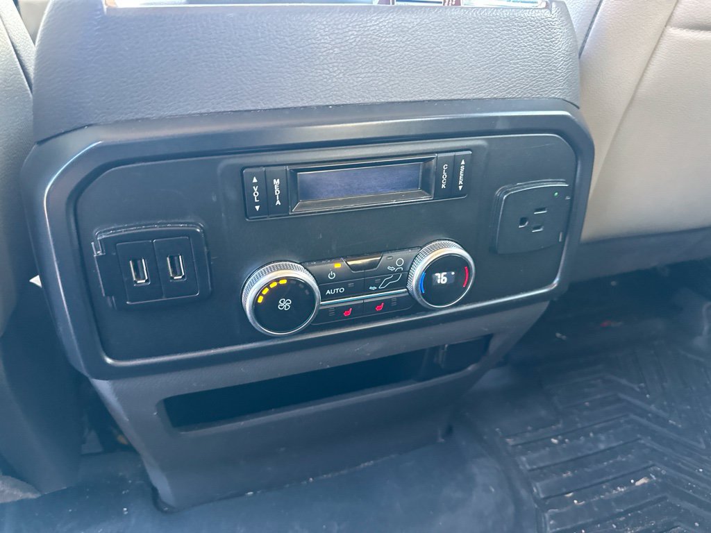 Used 2019 Ford Expedition Limited RWD image 16