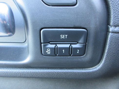 Used 2022 Chevrolet Silverado 2500 LTZ w/ LTZ Plus Package image 25