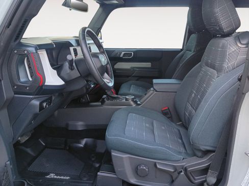 Used 2024 Ford Bronco Heritage Edition AWD/4WD image 23