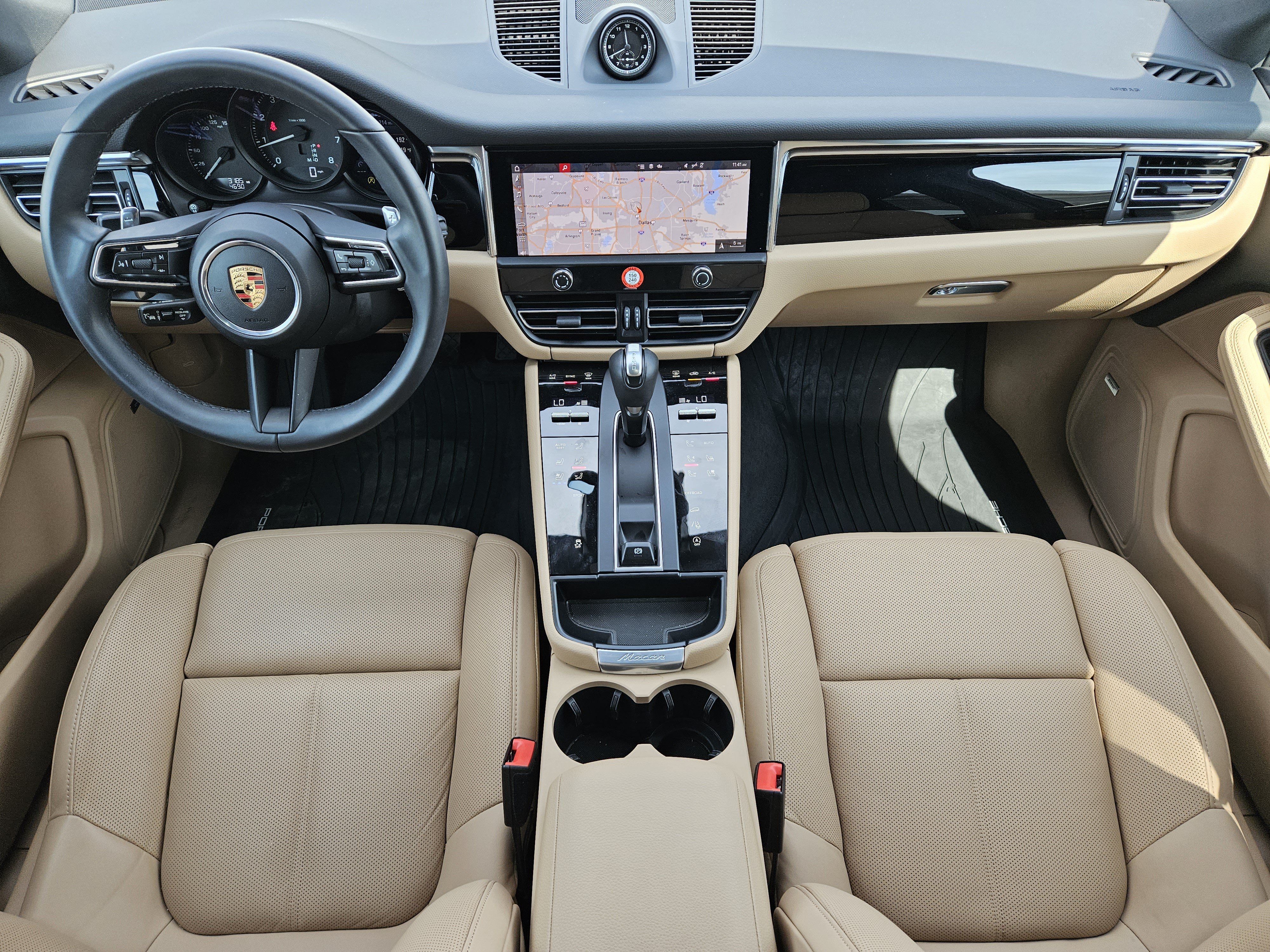 Certified 2026 Porsche Macan AWD/4WD image 24