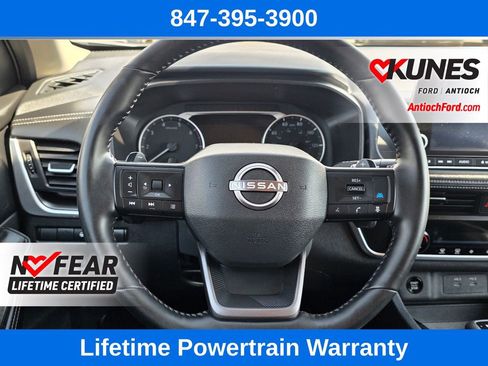 Used 2025 Nissan Rogue SV image 37