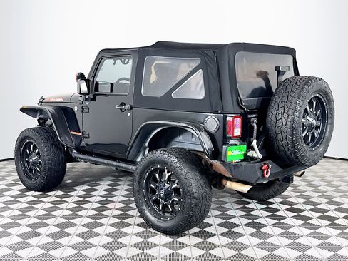 Used 2010 Jeep Wrangler Rubicon w/ Trailer Tow Group AWD/4WD image 6