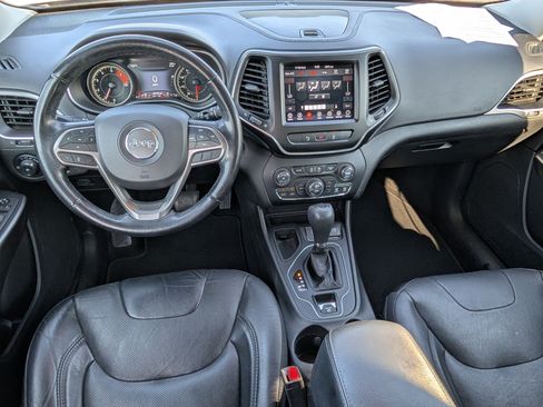 Used 2021 Jeep Cherokee Latitude Lux w/ Sun & Sound Group FWD image 10
