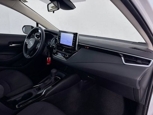 Used 2021 Toyota Corolla LE image 30