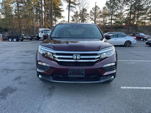 Certified 2017 Honda Pilot Touring image 4