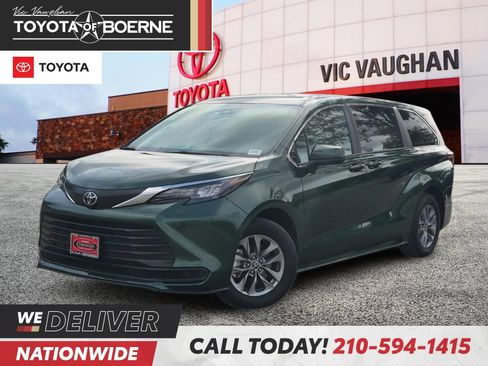 Certified 2026 Toyota Sienna LE FWD image 1