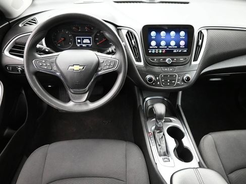 Used 2023 Chevrolet Malibu LT FWD image 11
