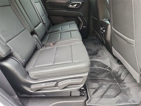 Certified 2024 Chevrolet Tahoe Z71 w/ Luxury Package image 28