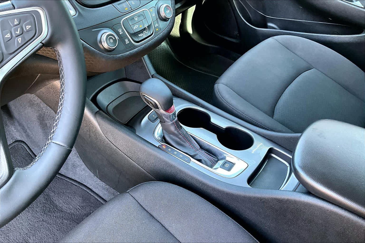 Used 2024 Chevrolet Malibu RS FWD image 16