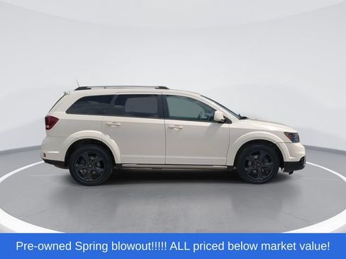 Used 2020 Dodge Journey Crossroad FWD image 9