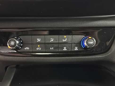 Used 2018 Buick Regal Preferred FWD image 29