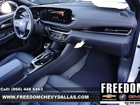 New 2026 Buick Envista Sport Touring image 12