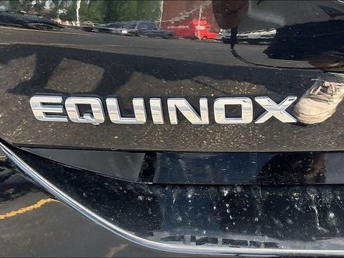 Used 2018 Chevrolet Equinox LT FWD image 31