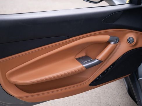 Used 2020 Ferrari F8 Tributo image 27