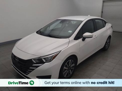 Used 2024 Nissan Versa SV FWD image 1