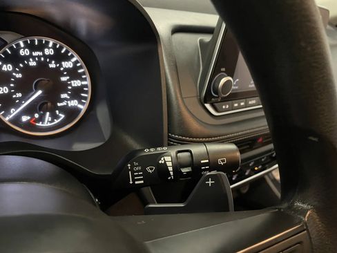 Used 2024 Nissan Rogue S image 21