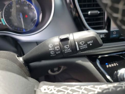 New 2026 Chrysler Pacifica Limited image 20