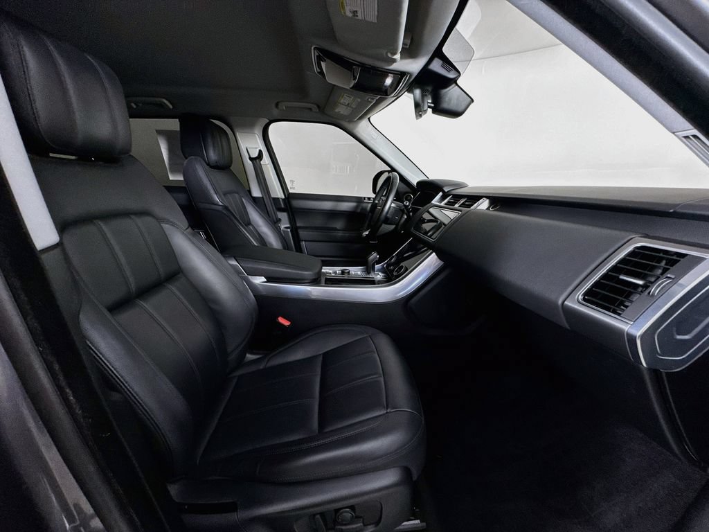 Used 2019 Land Rover Range Rover Sport SE AWD/4WD image 29