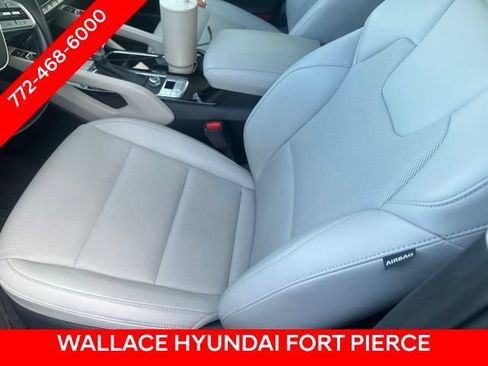 Used 2025 Kia Telluride S FWD image 4