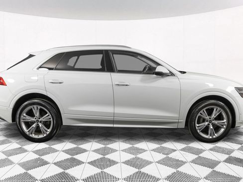 Used 2023 Audi Q8 Premium w/ Convenience Package AWD/4WD image 17