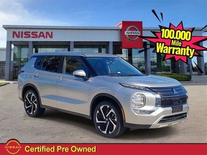 Used 2023 Mitsubishi Outlander SE