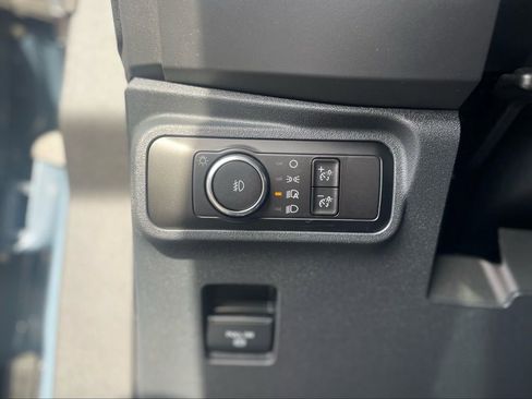 Used 2025 Ford Bronco Outer Banks image 15