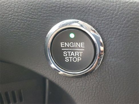 Used 2015 Ford Edge Titanium w/ Equipment Group 302A image 31