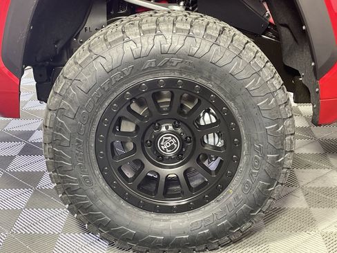 New 2026 Toyota Tundra SR5 image 9