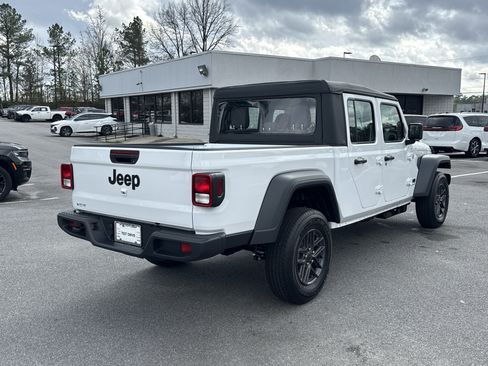 New 2026 Jeep Gladiator Sport image 8