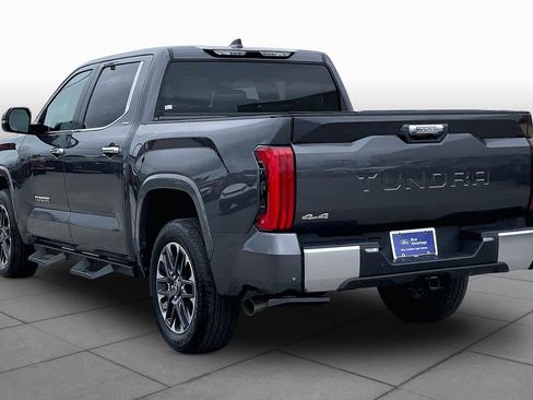 Used 2025 Toyota Tundra Limited AWD/4WD image 12