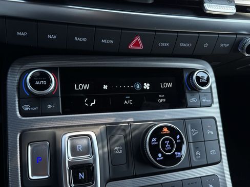 Certified 2024 Hyundai Palisade Calligraphy AWD/4WD image 21